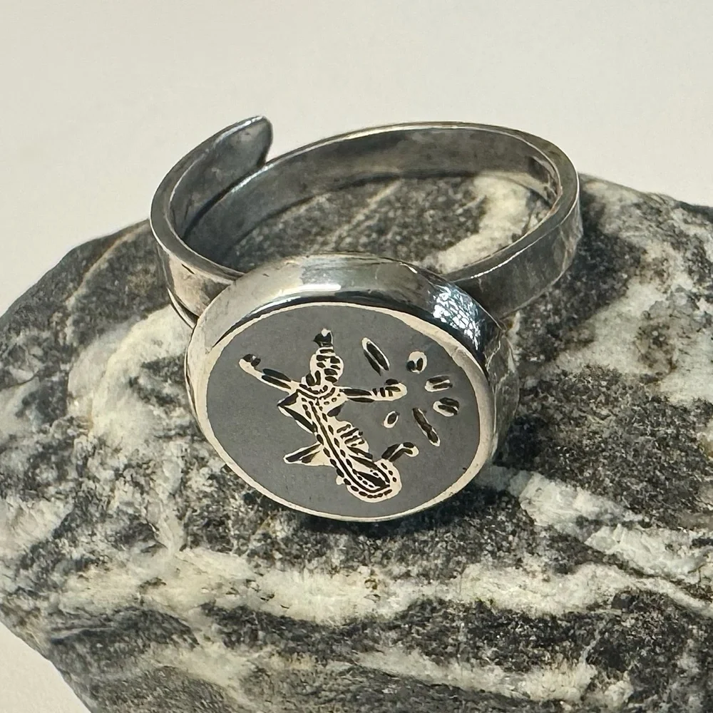 Vintage Siam Sterling Silver Niello Dancer Ring